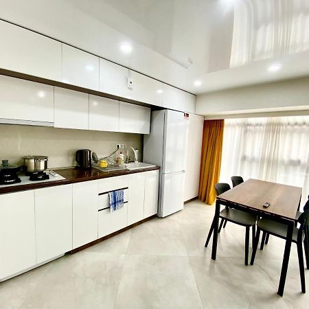 Gss - A Apartment Tbilisi Ngoại thất bức ảnh