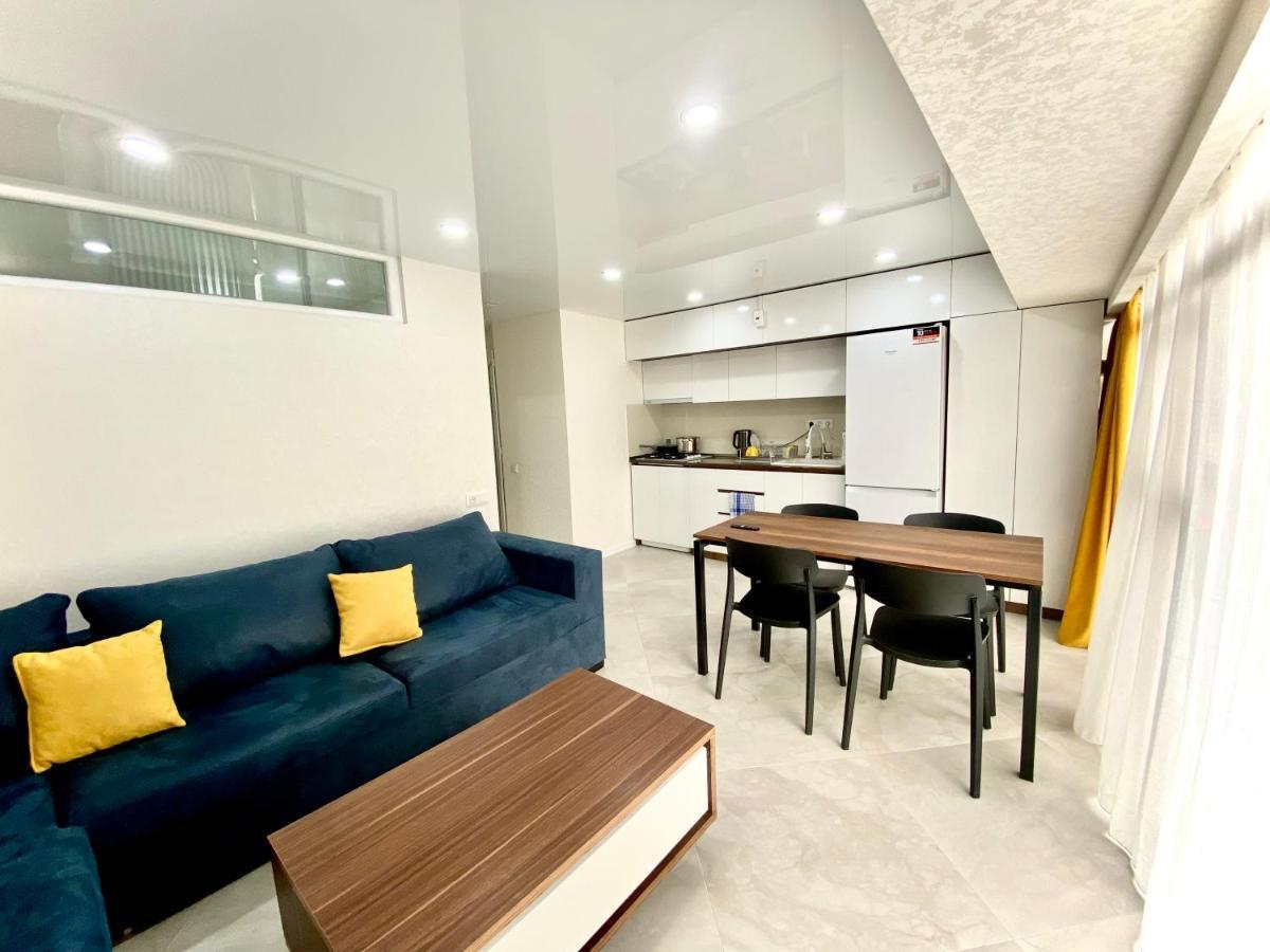 Gss - A Apartment Tbilisi Ngoại thất bức ảnh